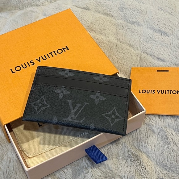 LOUIS VUITTON men’s black monogram card hold *New* - Picture 1 of 5